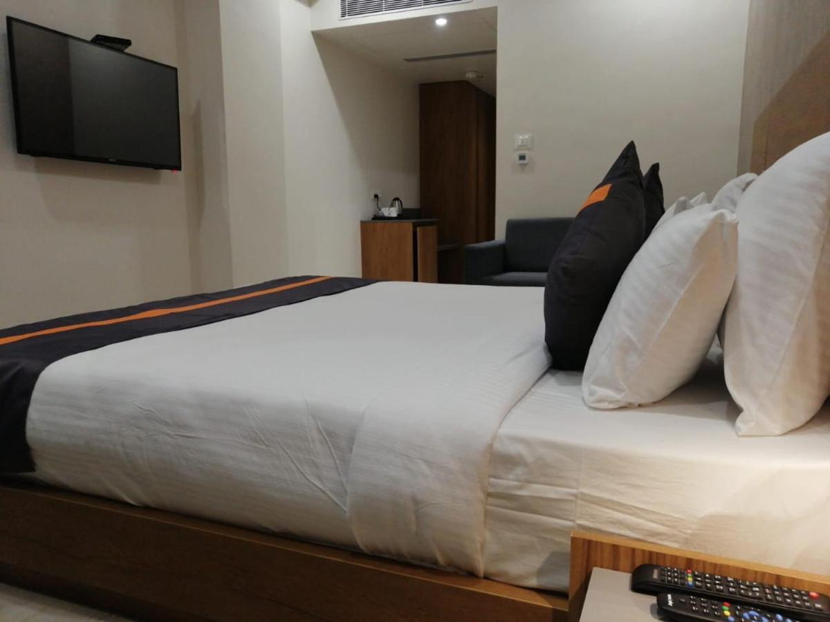 Comfort Inn , Statue Of Unity Kevadia ภายนอก รูปภาพ